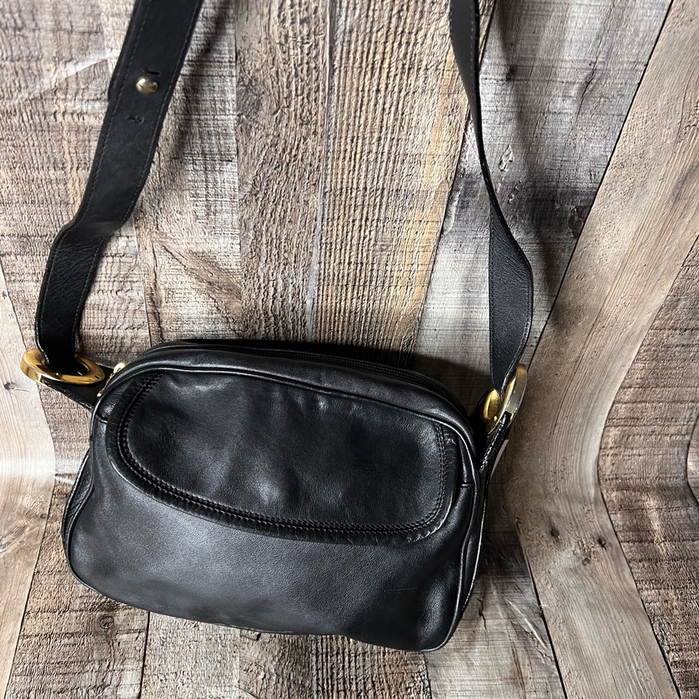 Bally Black Leather Women's Messenger Bag